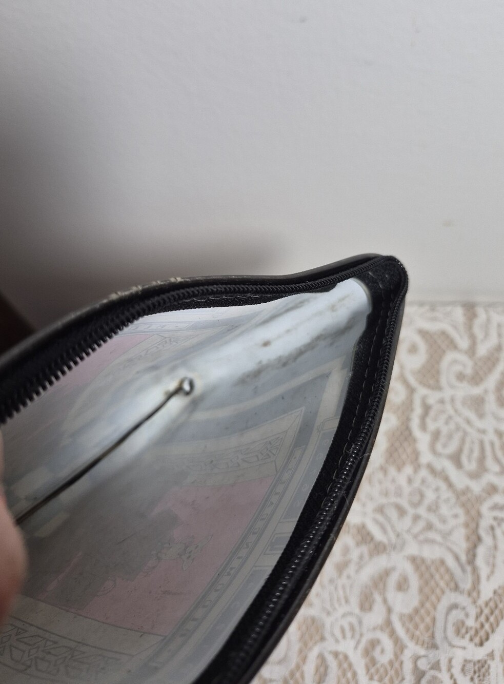 Bloomingdale's Cosmetic Bag - Picture 6 of 8